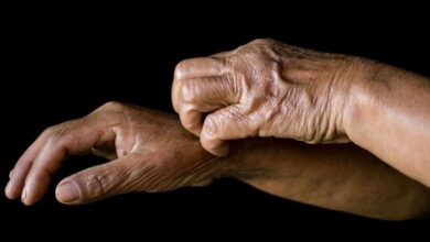 بررسی علل و راهکارهای درمان خارش بدن سالمندان